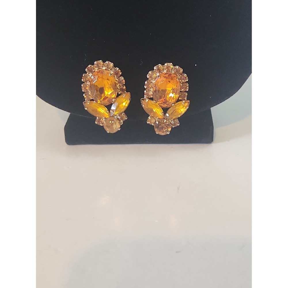 Vtg Unsigned D&E Juliana Amber Glass Rhinestone Cluster Clip On Earrings 1.5"